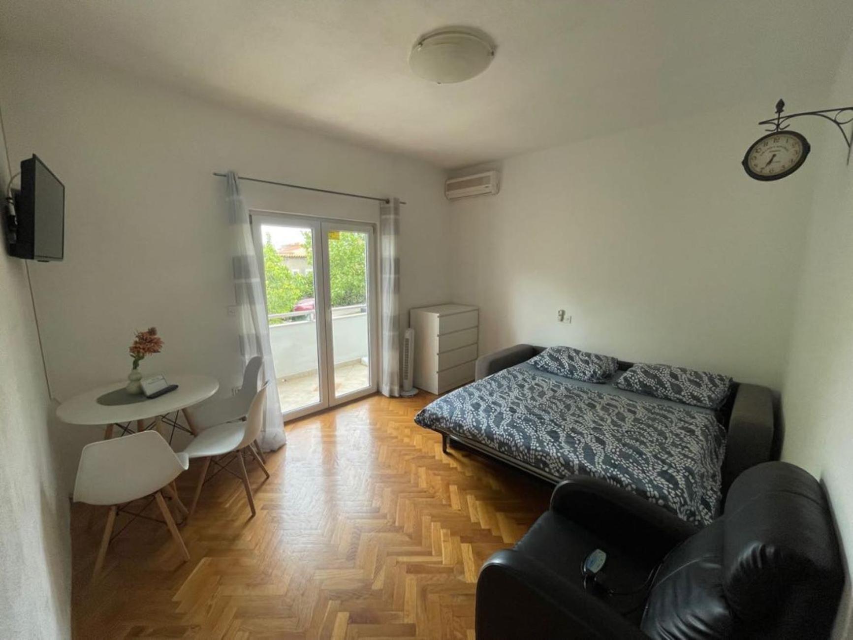 Apartment Martina Tučepi エクステリア 写真