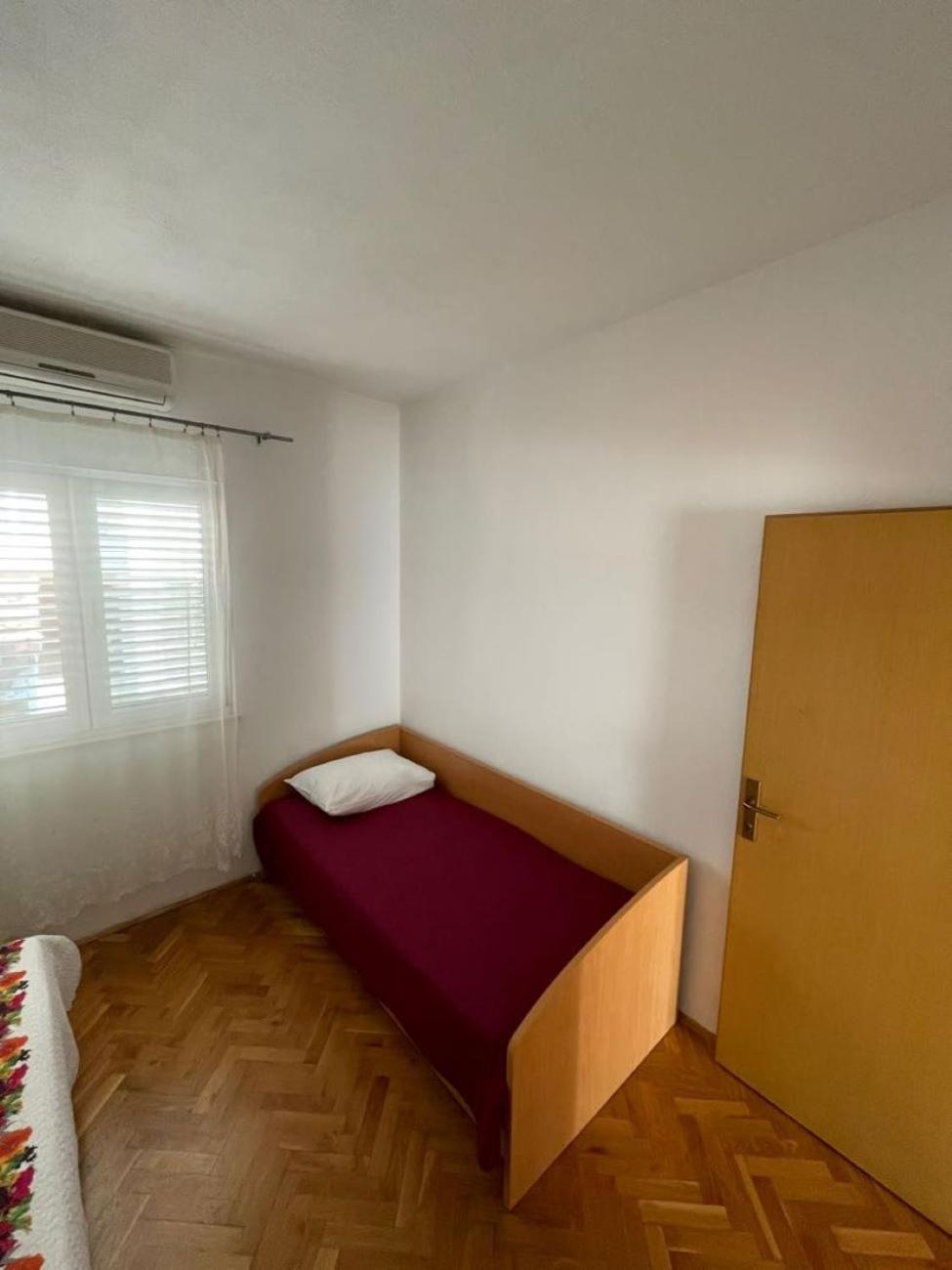 Apartment Martina Tučepi エクステリア 写真